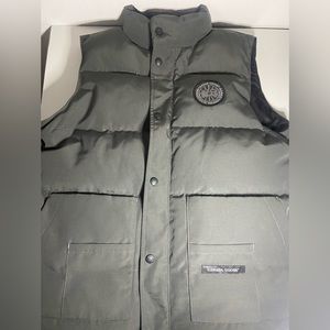 Canada goose vest, men’s. Brand new